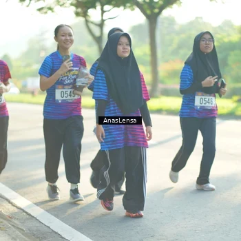 Runner Photo 8017959