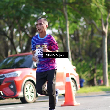 Runner Photo 8017976
