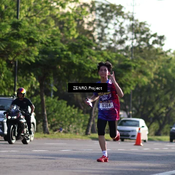 Runner Photo 8018005