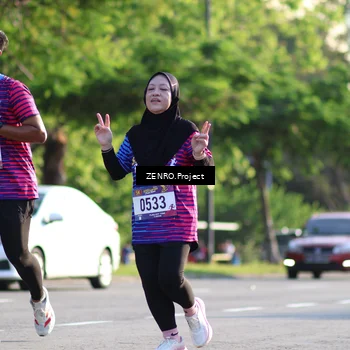 Runner Photo 8018014