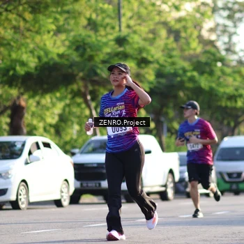 Runner Photo 8018023