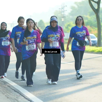 Runner Photo 8018030