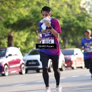 Runner Photo 8018034