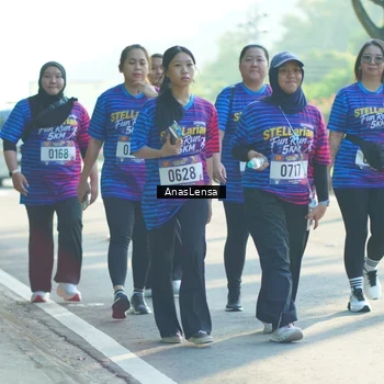 Runner Photo 8018040