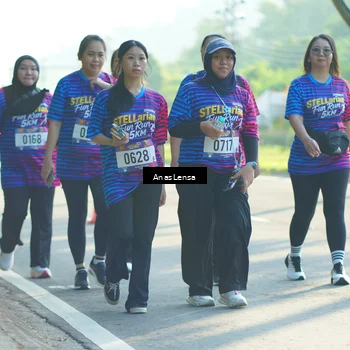 Runner Photo 8018043