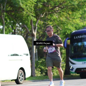 Runner Photo 8018045