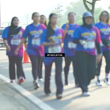 Runner Photo 8018049
