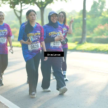Runner Photo 8018087