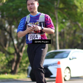 Runner Photo 8018105