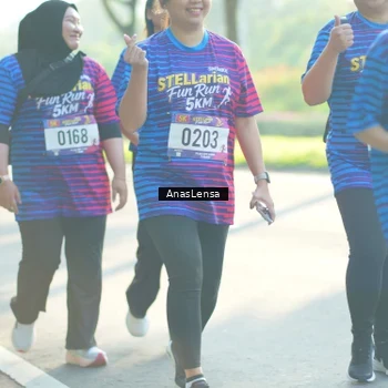 Runner Photo 8018108