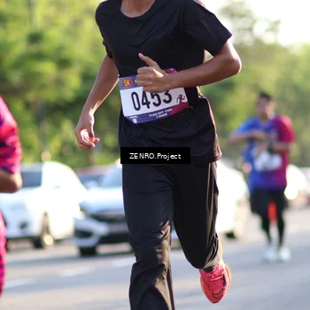 Runner Photo 8018112