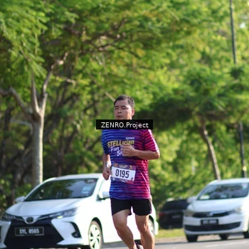 Runner Photo 8018117