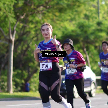 Runner Photo 8018124
