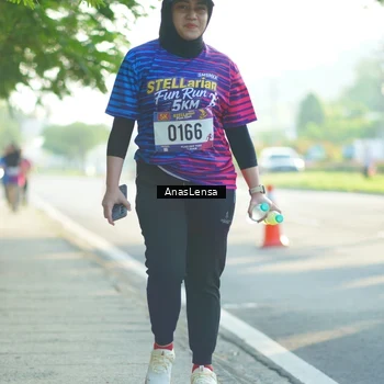 Runner Photo 8018183