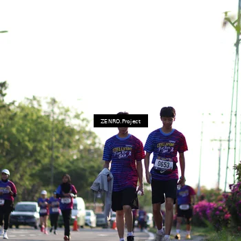 Runner Photo 8018199