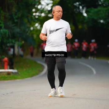 Runner Photo 8018200