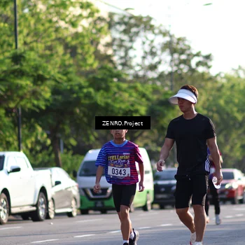 Runner Photo 8018203