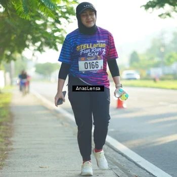 Runner Photo 8018206