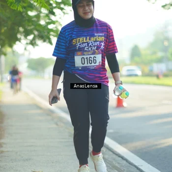 Runner Photo 8018209