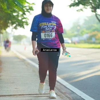 Runner Photo 8018223