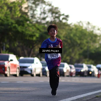 Runner Photo 8018229