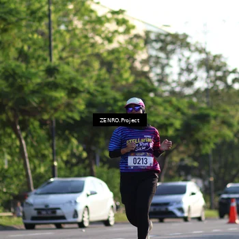 Runner Photo 8018232
