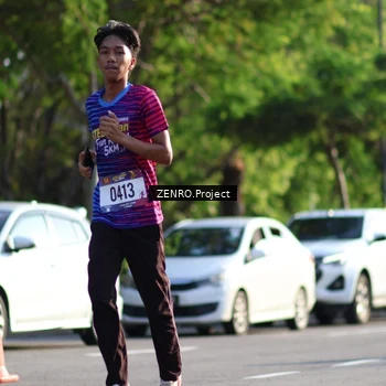 Runner Photo 8018261