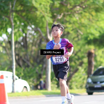 Runner Photo 8018279