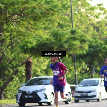 Runner Photo 8018317
