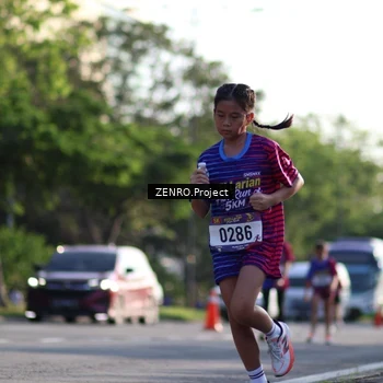 Runner Photo 8018322