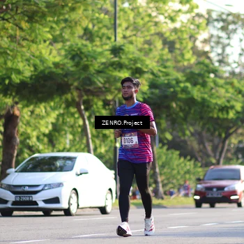 Runner Photo 8018324