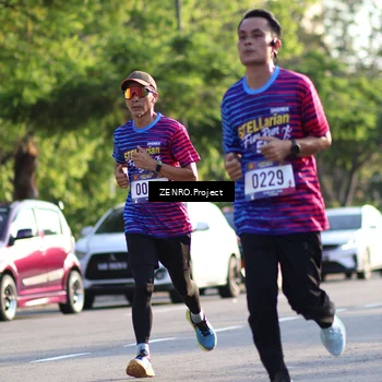 Runner Photo 8018346