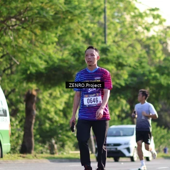Runner Photo 8018432