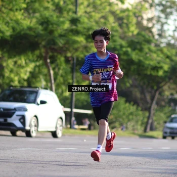 Runner Photo 8018453