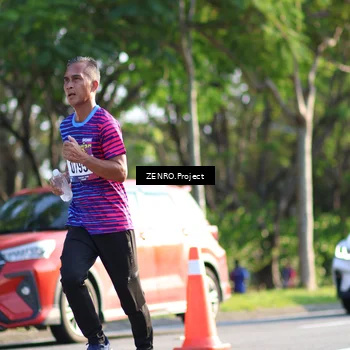 Runner Photo 8018481