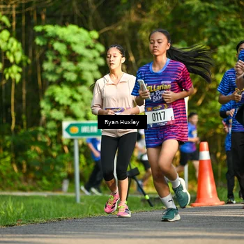 Runner Photo 8018553