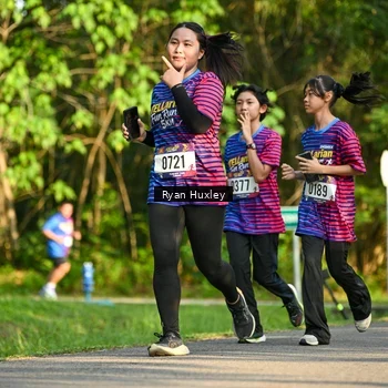 Runner Photo 8018573