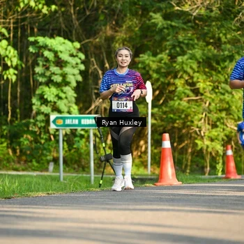 Runner Photo 8018599