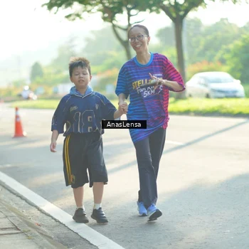 Runner Photo 8018632