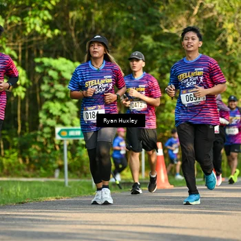 Runner Photo 8018642