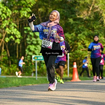 Runner Photo 8018646