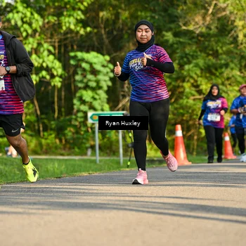 Runner Photo 8018653