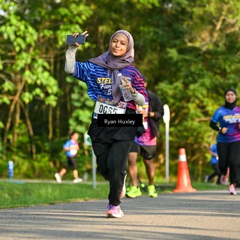 Runner Photo 8018654
