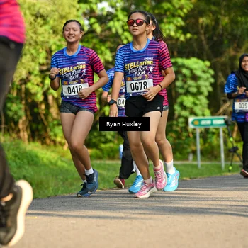 Runner Photo 8018679