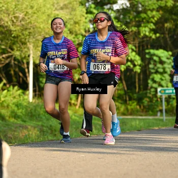 Runner Photo 8018683