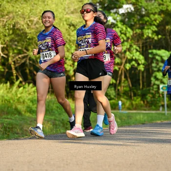 Runner Photo 8018684