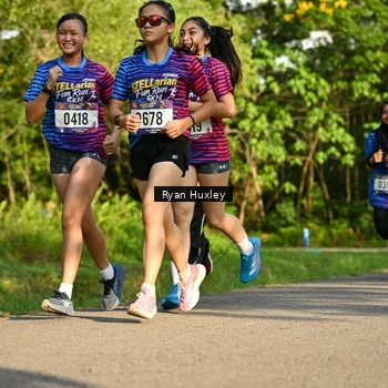 Runner Photo 8018692