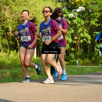 Runner Photo 8018695