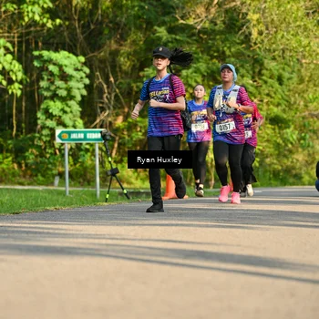 Runner Photo 8018699