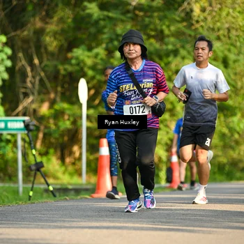 Runner Photo 8018711